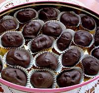 Chocolate-covered prune - Wikipedia