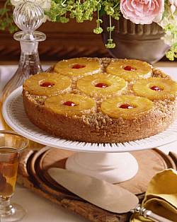 Classic Pineapple Upside Down Cake - Nordic Ware