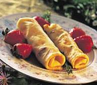 Recipe for french crepes with strawberries